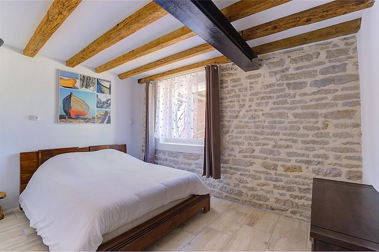 Domaine Des Jardins De La Saone Hotel Турню Екстериор снимка