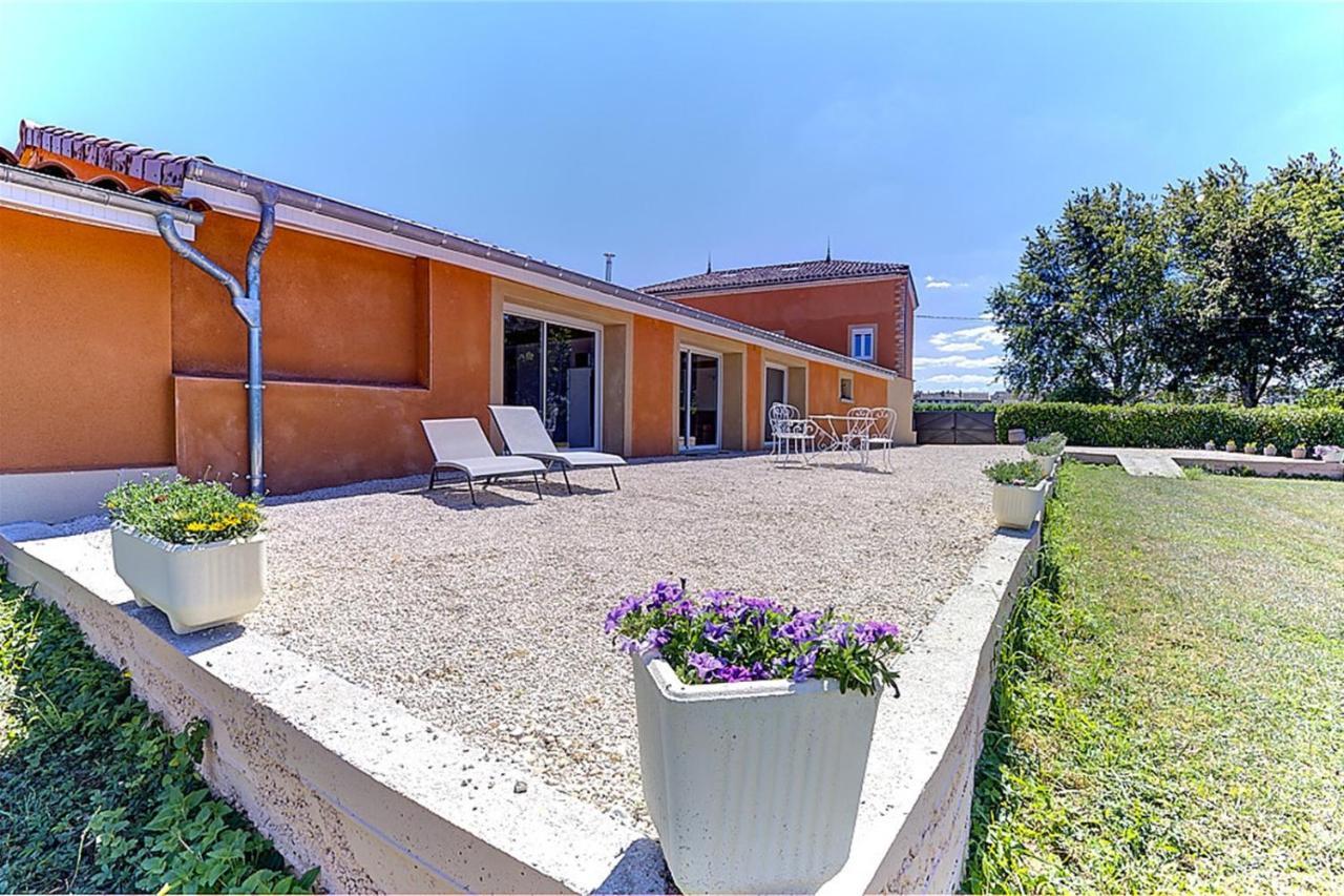 Domaine Des Jardins De La Saone Hotel Турню Екстериор снимка