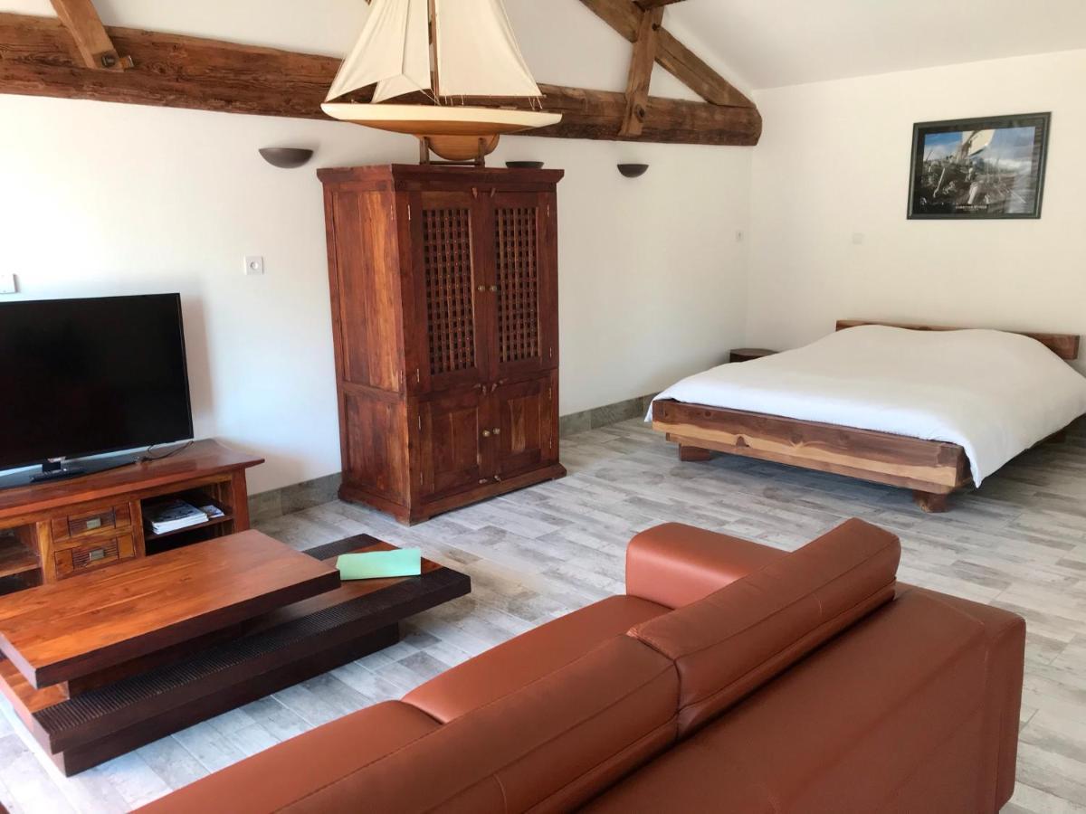 Domaine Des Jardins De La Saone Hotel Турню Екстериор снимка