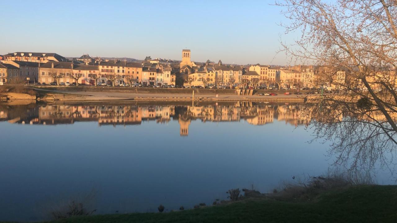 Domaine Des Jardins De La Saone Hotel Турню Екстериор снимка